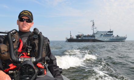 Fleet divers join international mine disposal effort