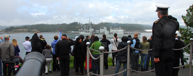 HMCS Regina departure