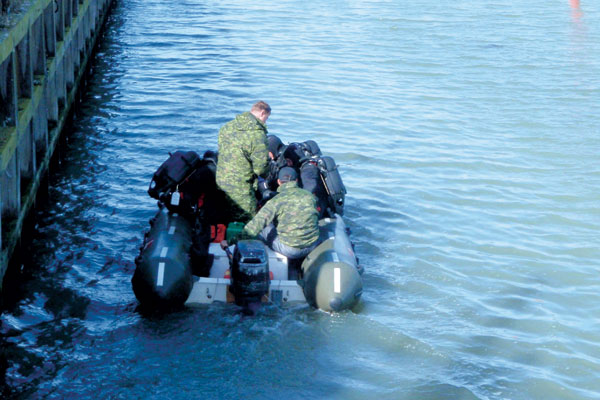 CF divers dip into Denmark waters