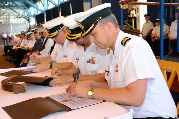 Submariner takes the  helm of base