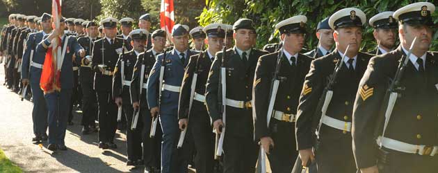 Welcoming an American friend