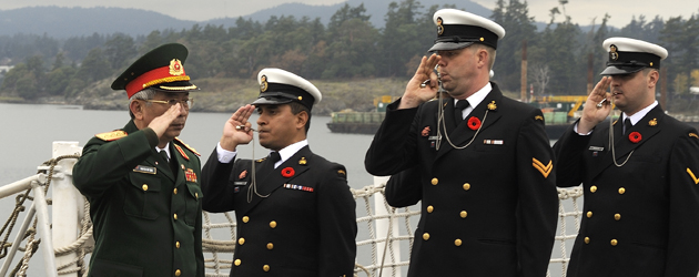 Vietnam Vice-Minister of National Defence visits CFB Esquimalt