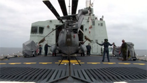 Helicopter maneuvers on HMCS Regina