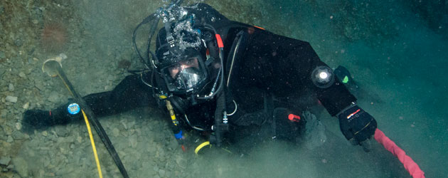Underwater cable check during Operation Nunalivut