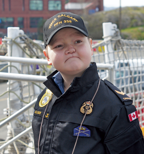 Liam Elder wins the hearts of Calgary Sailors