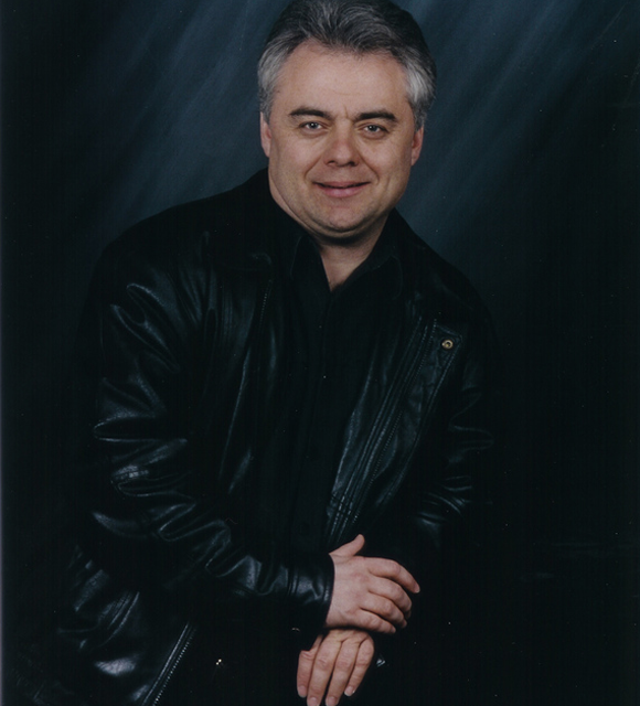 Musician Writes Songs for Soldiers of the Past