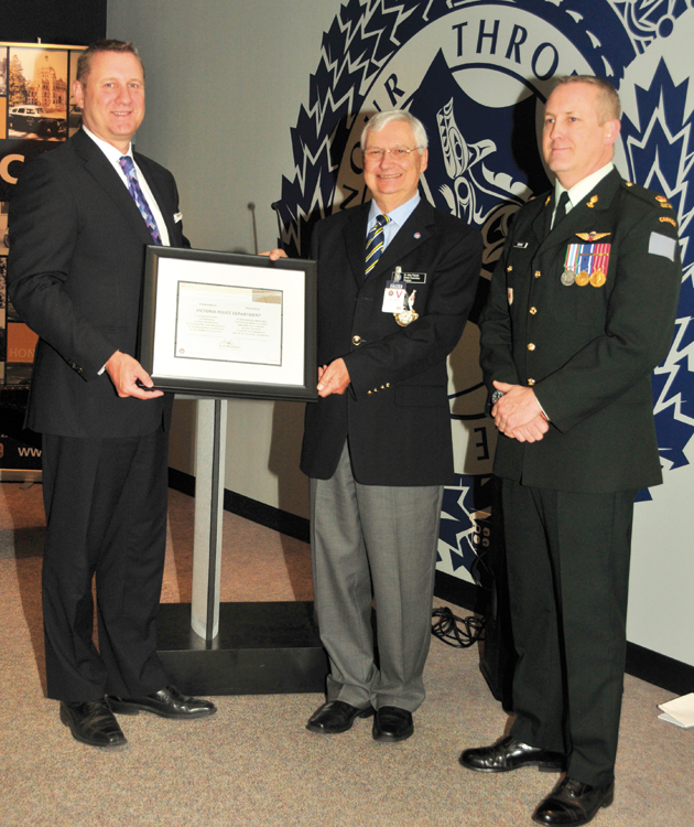 VIC PD Rewarded for Mil Support