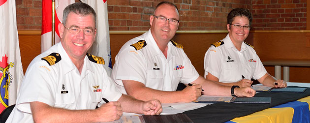 Cdr Wes Golden MARPAC HQ new CO