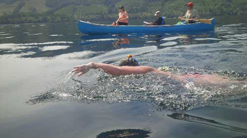 Distance swimmer just shy of world record