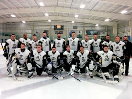 Tritons advance to national hockey finals