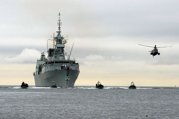 HMCS Vancouver heads south