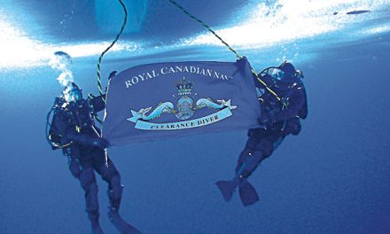 Pacific Fleet Divers operate in Arctic conditions