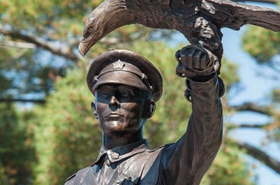 Statue of First Nations WWI Hero unveiled