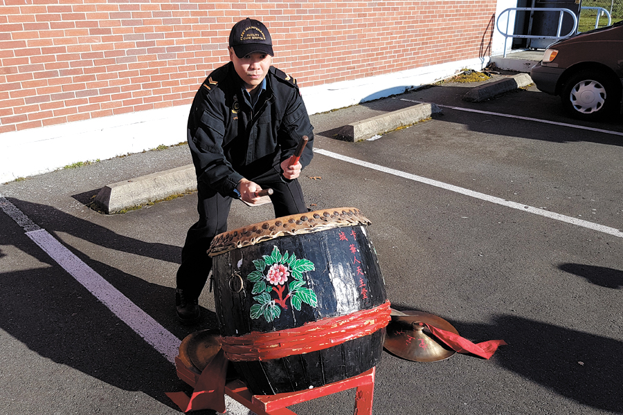 Sailor brings Lion Dance to life