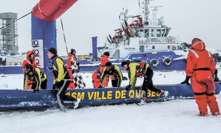 HMCS Ville de Quebec tackles ice canoe race