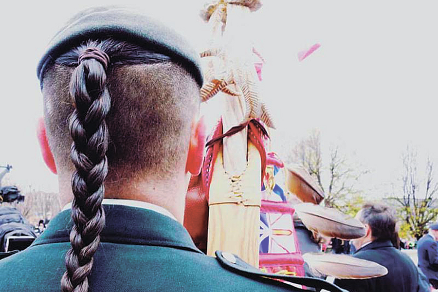 Soldier with braids – identity, tradition, pride