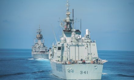 Ottawa, Winnipeg sailors board Australian frigate