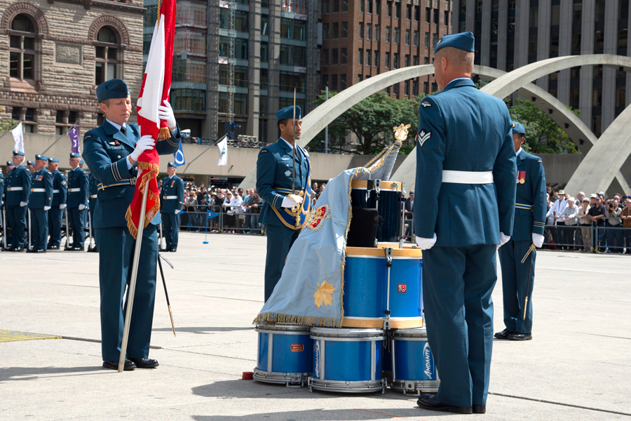 Air Force receives new Colours