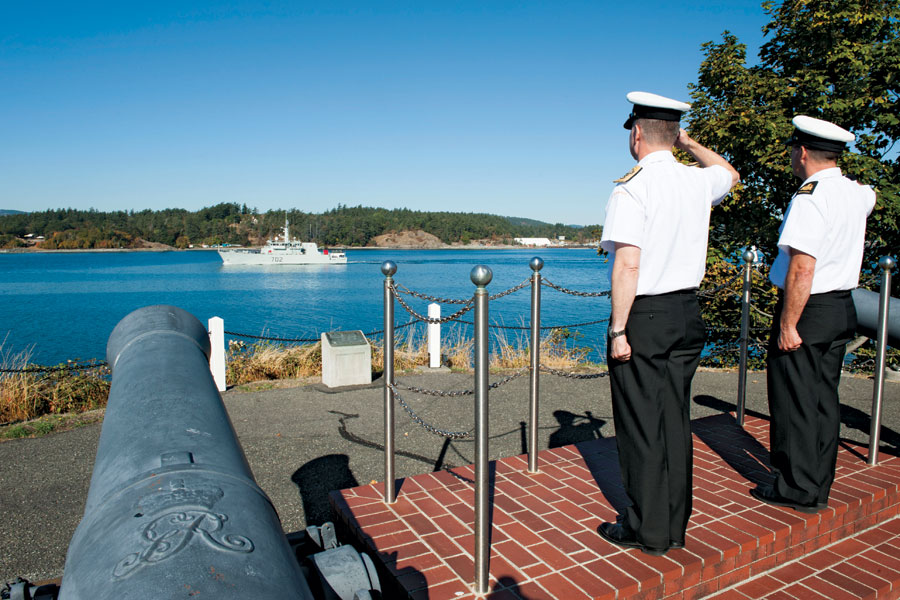HMCS Nanaimo deploys for Operation Caribbe