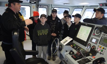 Students discover navy life from the vantage of the sea
