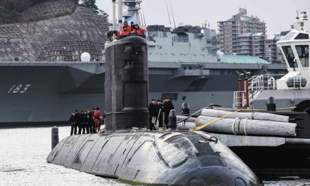 HMCS Chicoutimi celebrates achievements