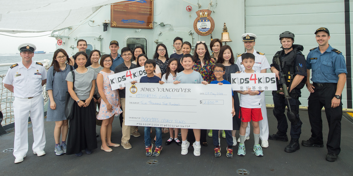HMCS Vancouver gives to kids in Hong Kong