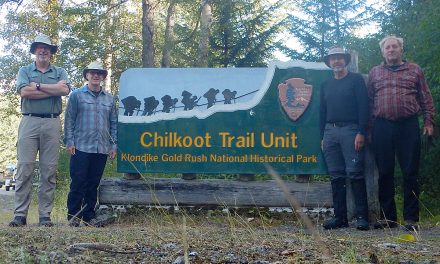 ‘Go take a hike,’ say former Navy veterans