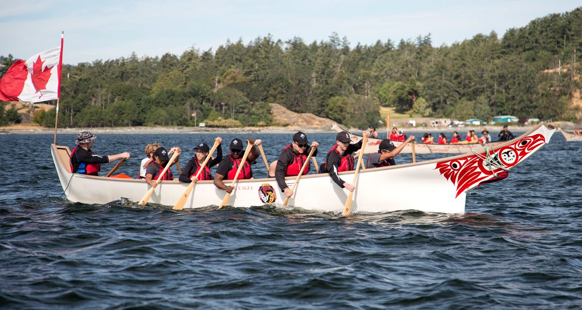 HMCS Discovery joins canoe journey
