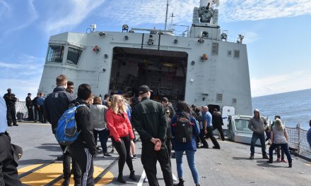 HMCS Winnipeg brings family on board