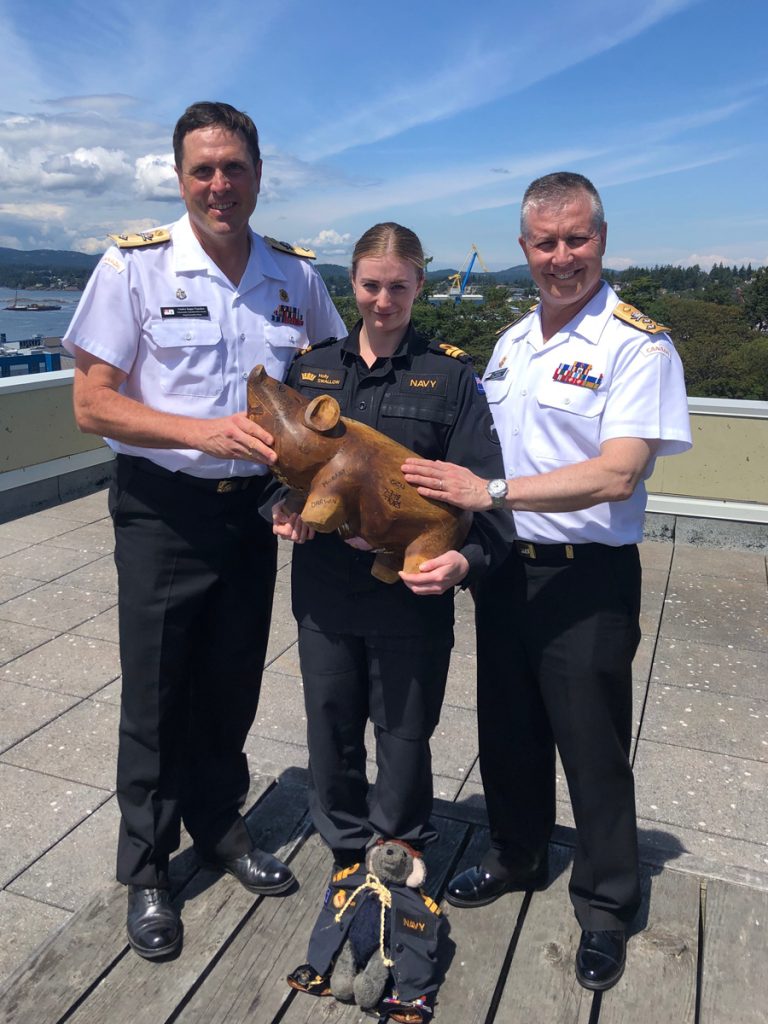 Commodore Angus Topshee (left)