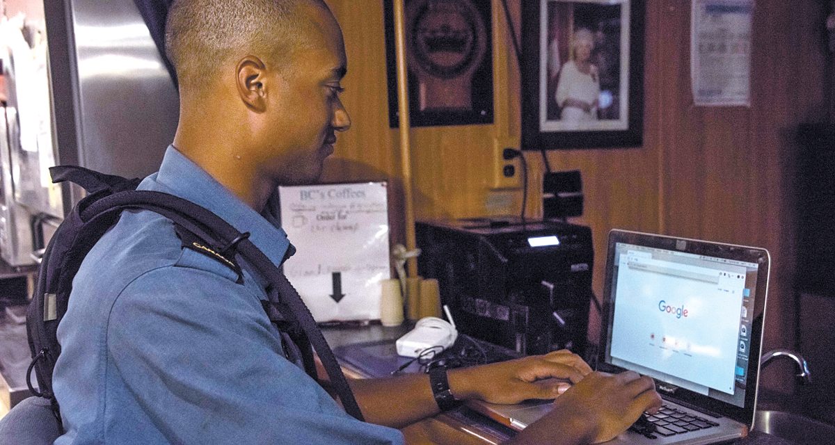 HMCS Regina goes wireless at sea