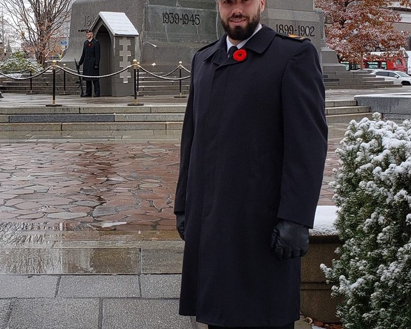 Local sailor takes post at Tomb of the Unknown Soldier