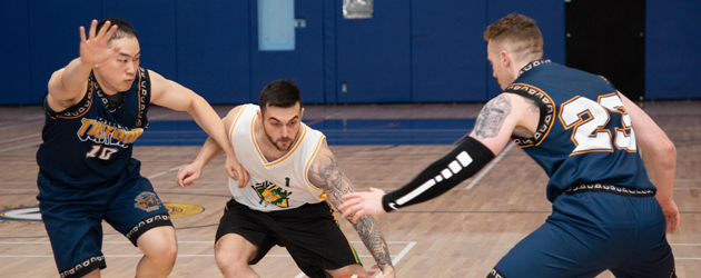 In Photos: Men’s Tritons win Gold