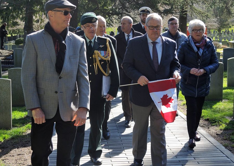 Minister tours $4 million upgraded Veterans Cemetery