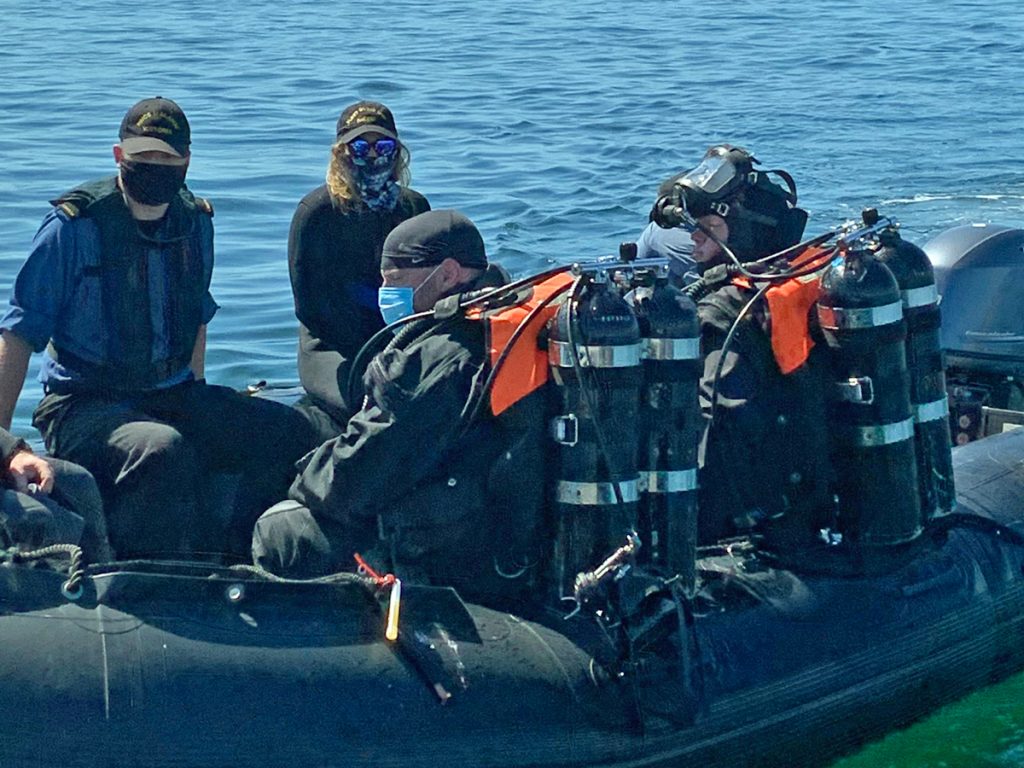 Divers from HMCS Malahat enjoyed ideal dive conditions near the breakwater off Ogden Point.