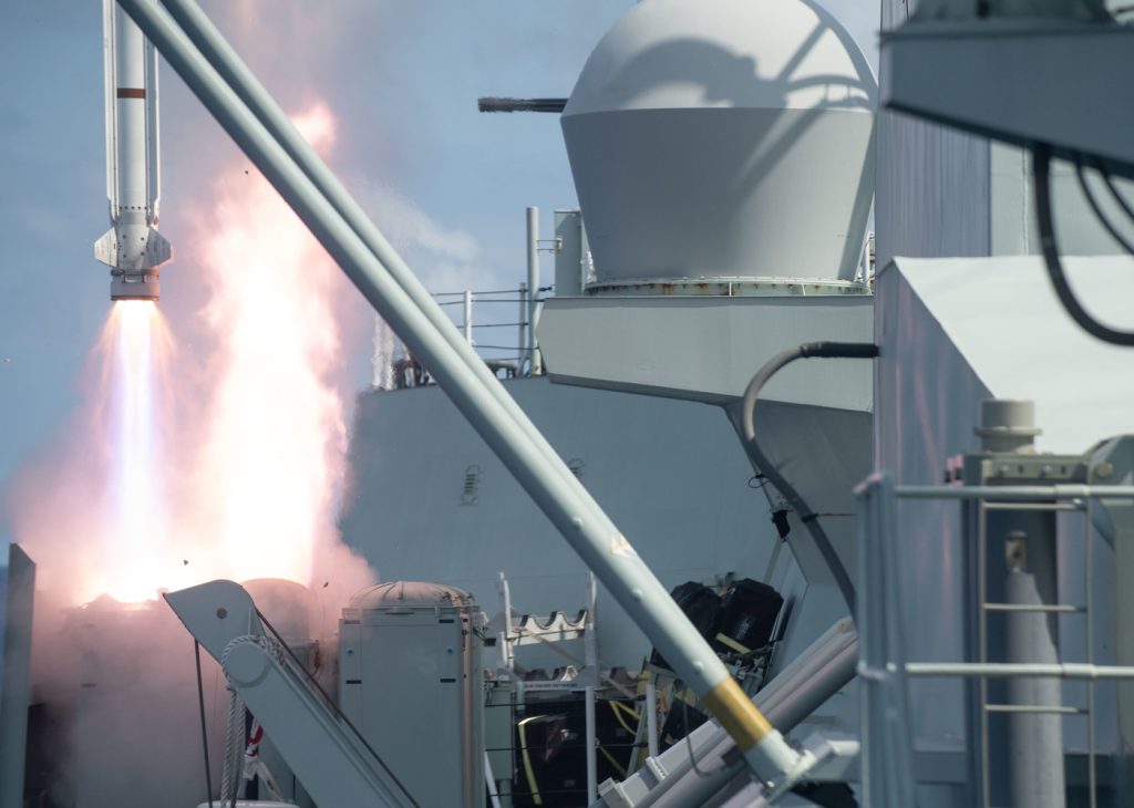 HMCS Winnipeg fires a missile at a practice target off the coast of the Hawaiian Islands during Exercise Rim of the Pacific (RIMPAC).  Photo by Leading Seaman Valerie LeClair
