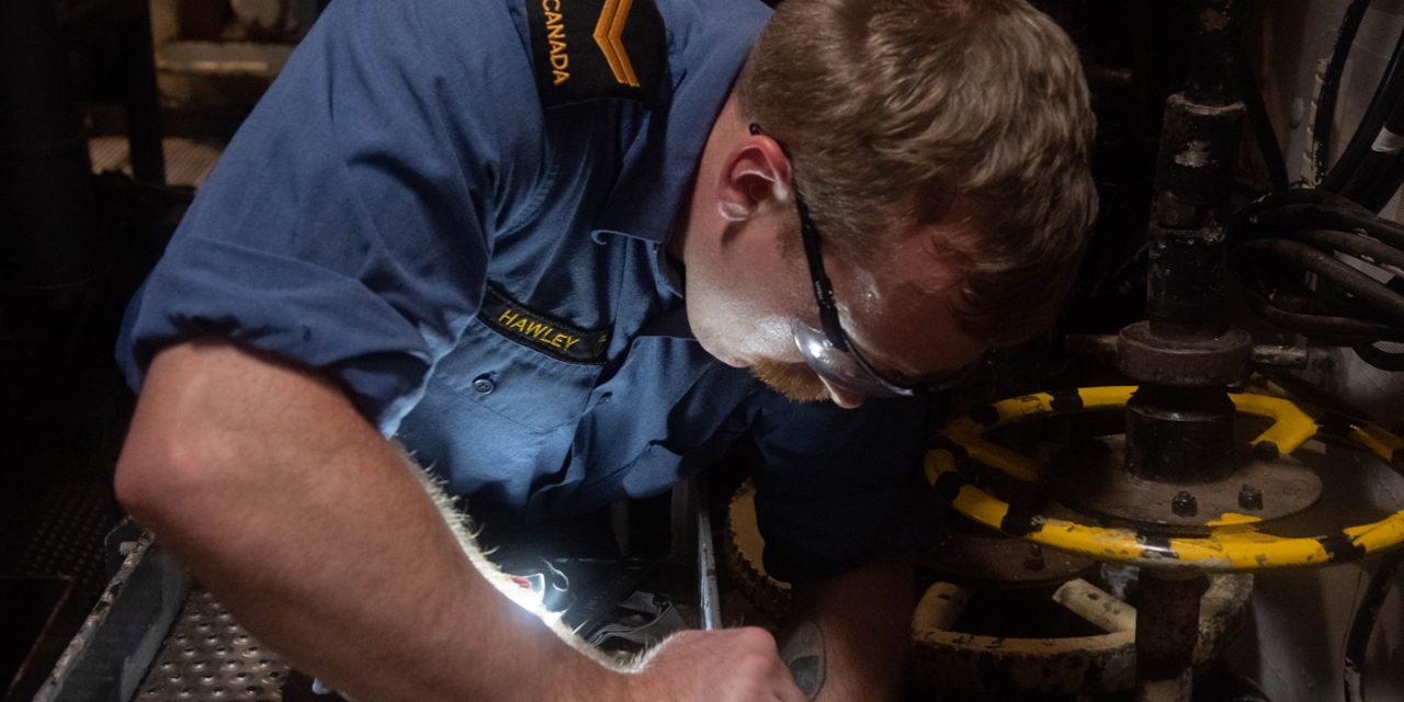 To move and float: The ingenuity of HMCS Winnipeg’s MSE department