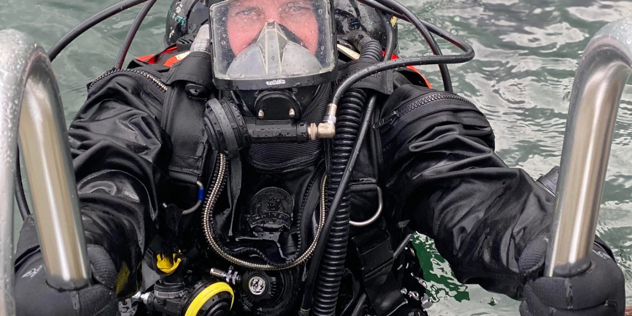 HMCS Malahat Divers back in the water