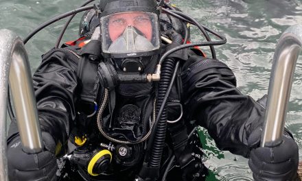 HMCS Malahat Divers back in the water