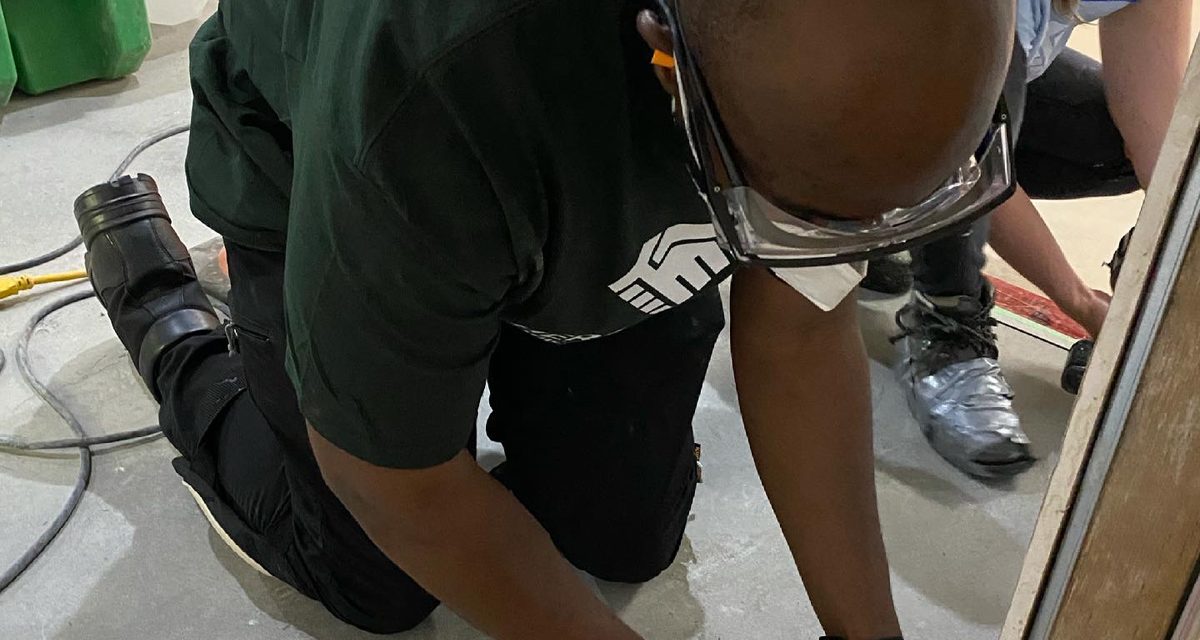 Sailor volunteers for HeroWork