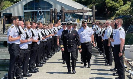 Three cheers send off for LCdr Mike Erwin