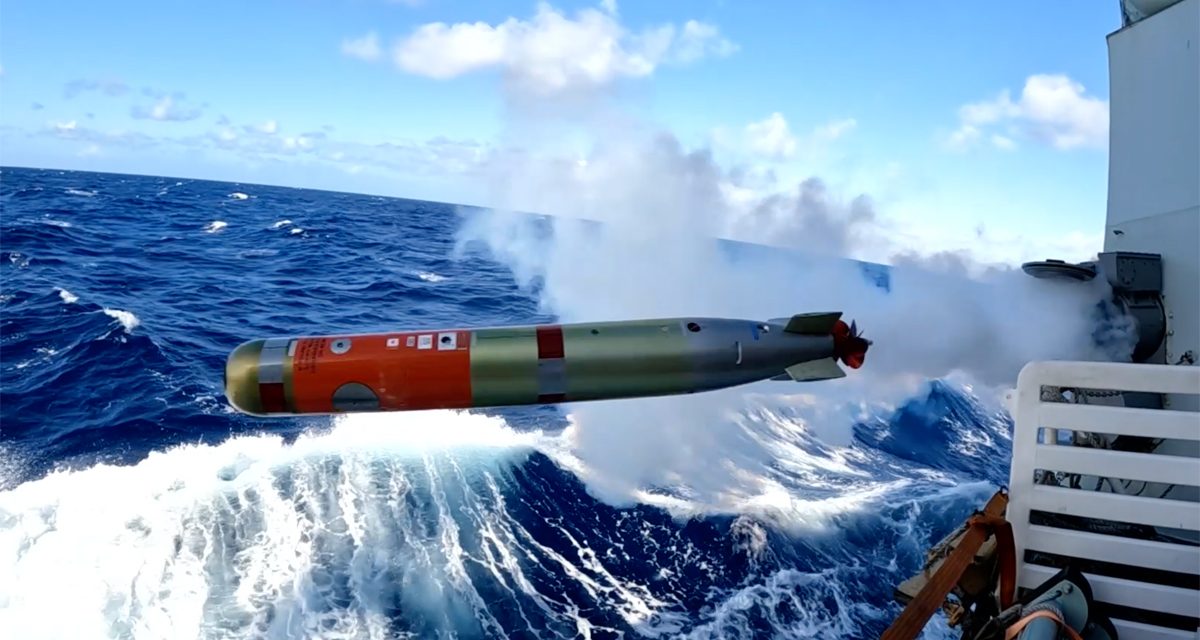 On the Hunt: HMCS Winnipeg conducts Anti-Submarine Warfare training