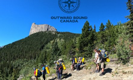 Outward Bound Canada offre des bourses d’études complètes aux jeunes issus de familles d’anciens combattants