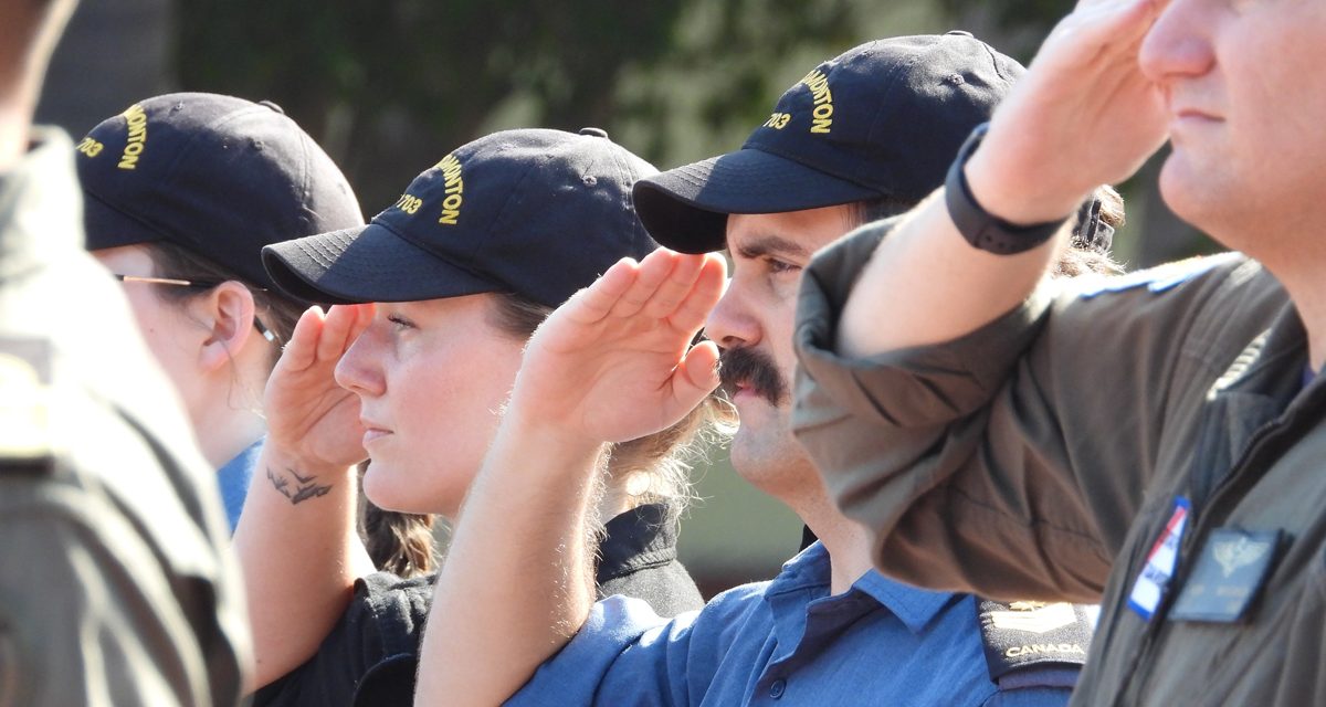 Le NCSM Edmonton joint l’utile à l’agréable lors de l’opération Caribbe