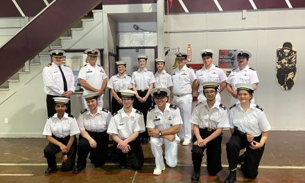 Le NCSM Corner Brook visite sa ville éponyme