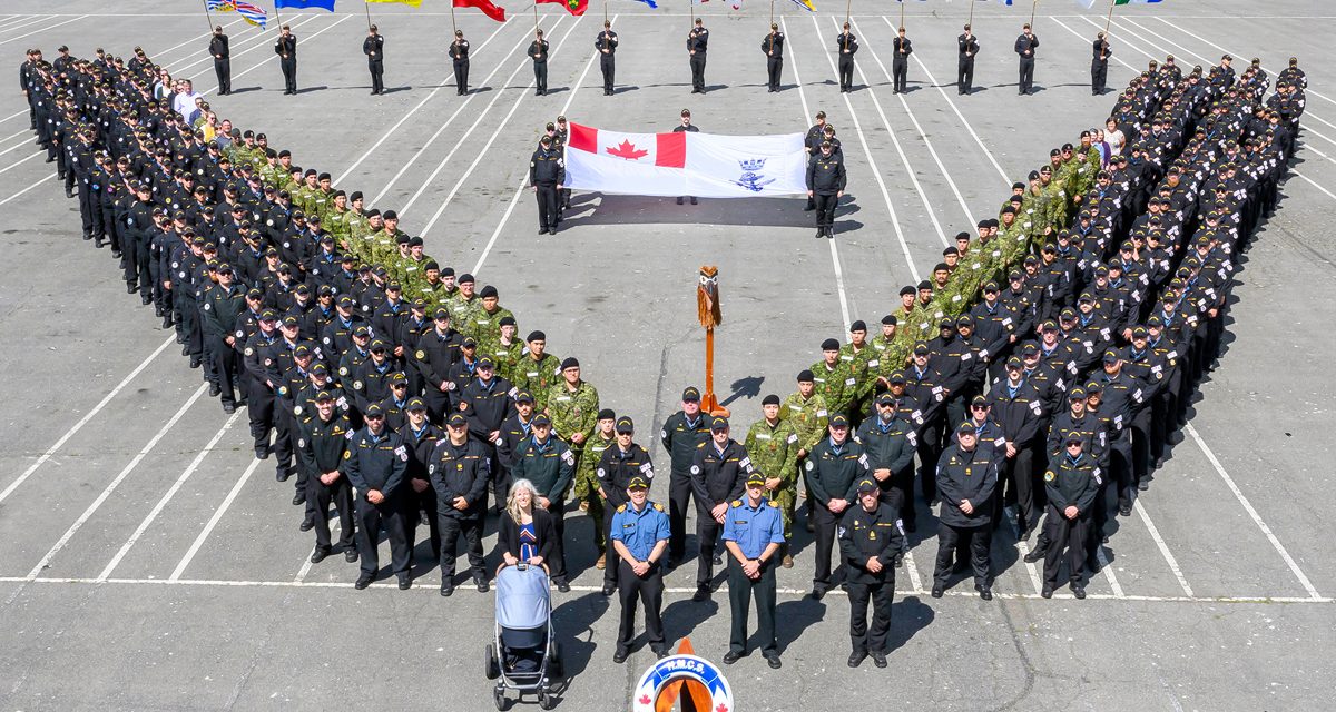 <strong>“J’ai le quart ! Passation de commandement au NCSM Venture</strong>