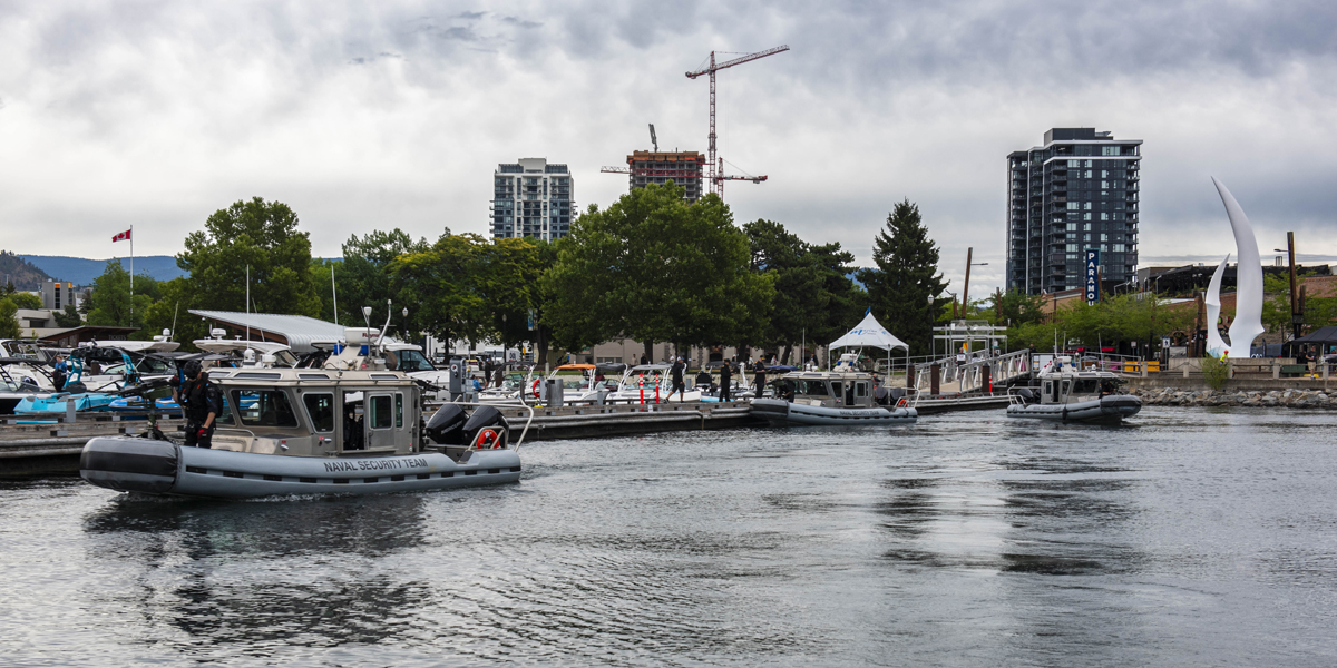 La marine fait voyager ses bateaux dans le cadre de la tournée de présentation de l’équipe de sécurité navale