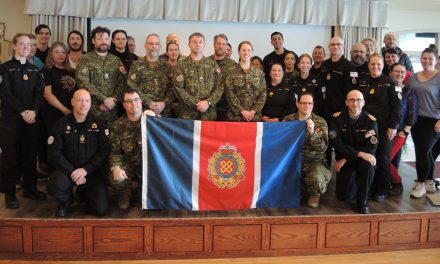 Des logisticiens méconnus salués lors d’une fête d’anniversaire 