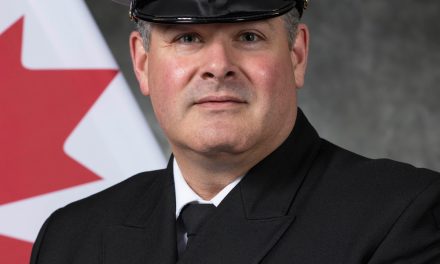 Un S.E.R.T. cohérent et digne de confiance, ayant des liens avec la côte Ouest, est pressenti pour occuper le poste de premier MR