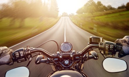 Thérapie de l’accélérateur : La vie navale rencontre la passion de la moto au Club automobile de la BFC Esquimalt